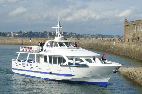 Saint-Malo (2010-08-03) - Corsaire des Iles